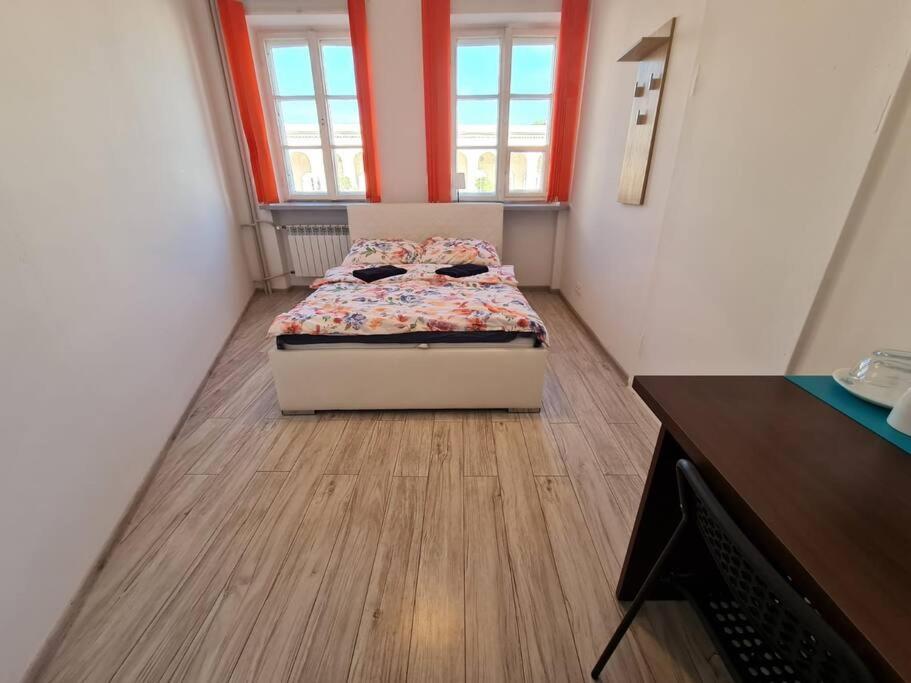 Fantastic - Kp67 Room C Варшава Экстерьер фото